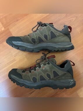 Salomon Olive Green and Black Men's Trail Sneakers Sz 12